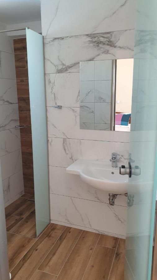 Miros Hotel Apartments Тігакі Екстер'єр фото