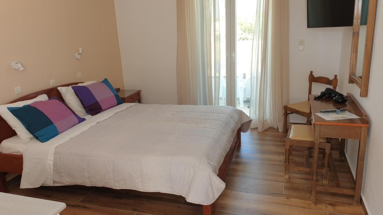 Miros Hotel Apartments Тігакі Екстер'єр фото