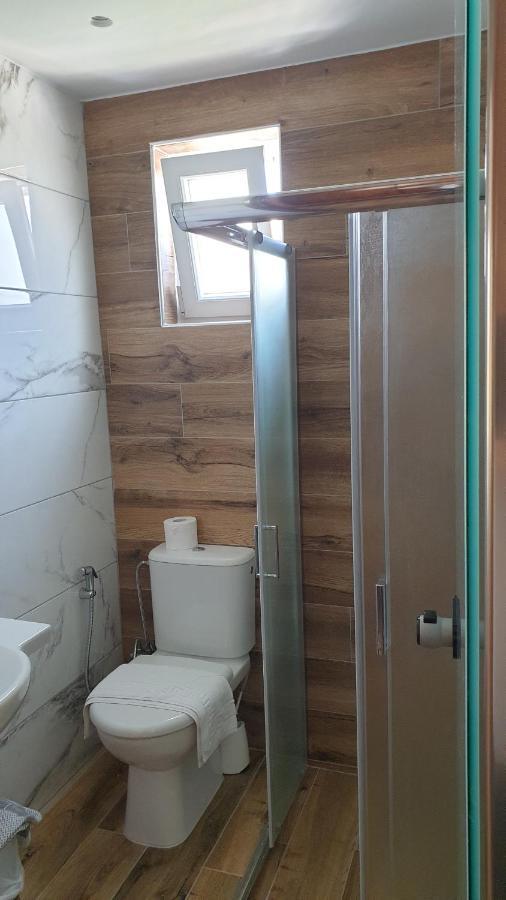 Miros Hotel Apartments Тігакі Екстер'єр фото