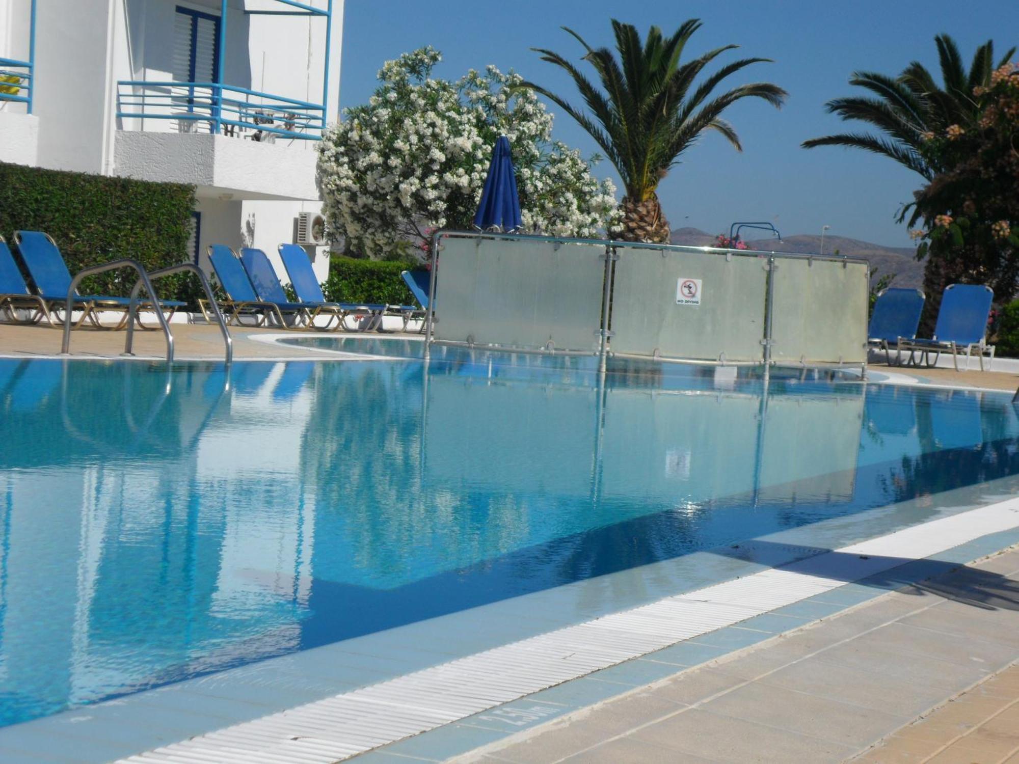 Miros Hotel Apartments Тігакі Екстер'єр фото