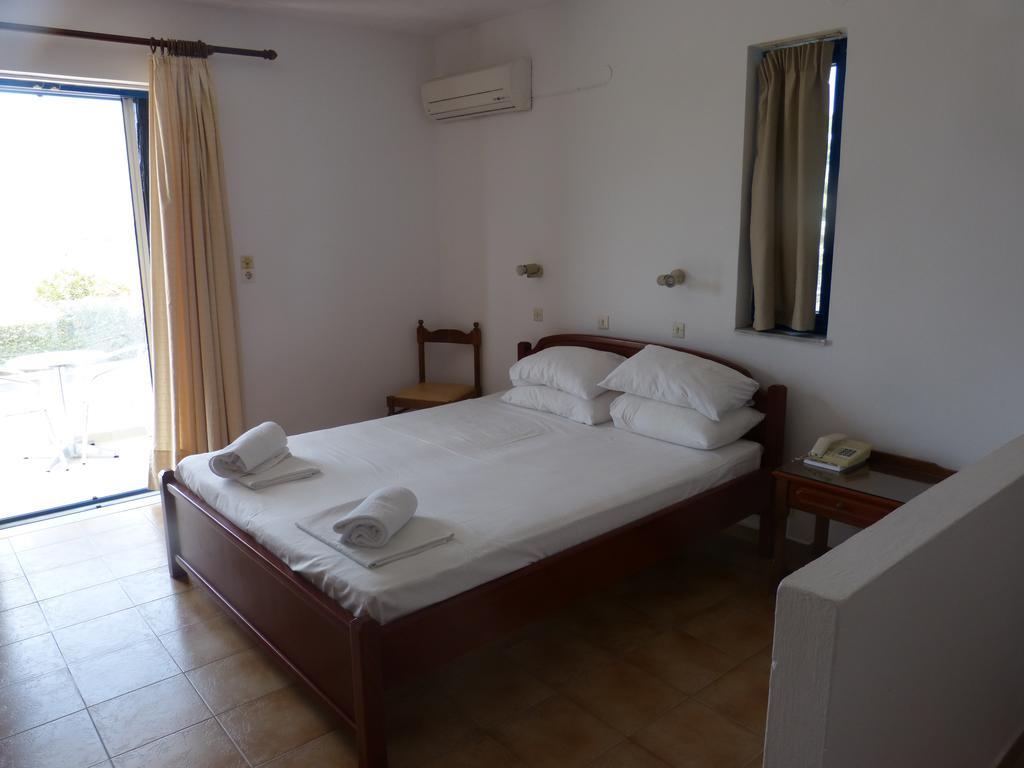 Miros Hotel Apartments Тігакі Екстер'єр фото
