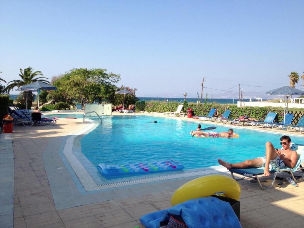 Miros Hotel Apartments Тігакі Екстер'єр фото